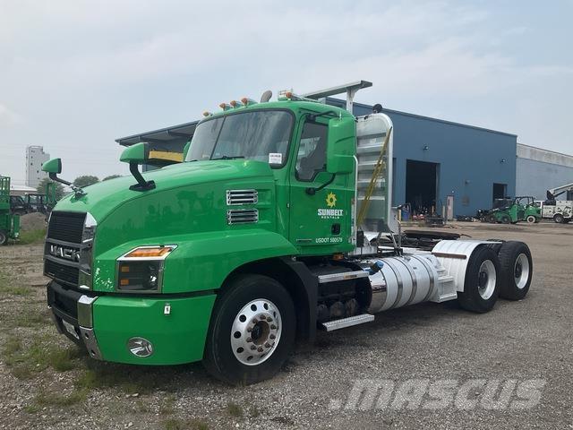 Mack AN64T Traktorske jedinice