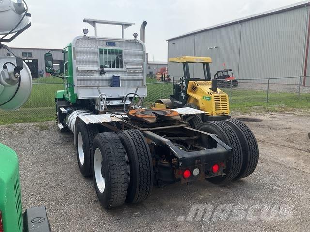 Mack AN64T Traktorske jedinice