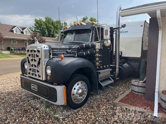 Mack B75 Traktorske jedinice