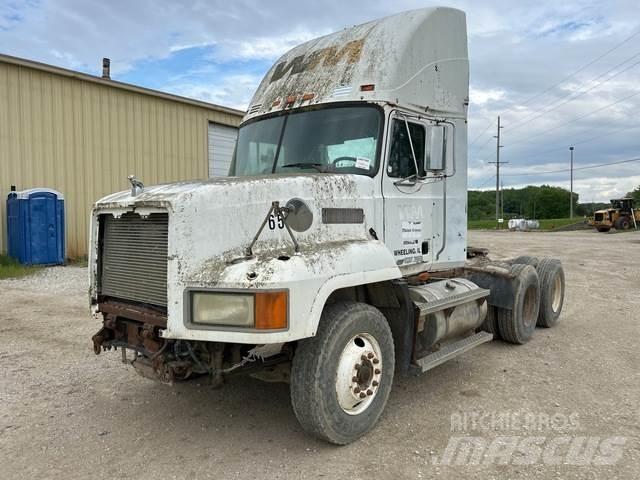 Mack CH613 Traktorske jedinice