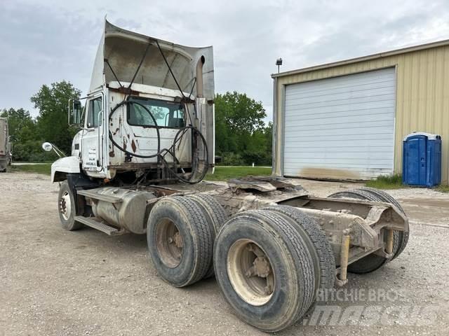 Mack CH613 Traktorske jedinice