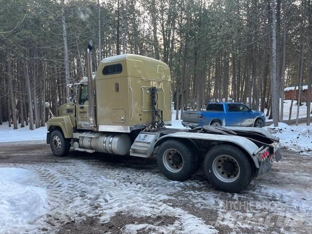 Mack CHN613 Traktorske jedinice