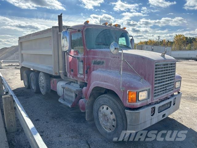 Mack CHU613 Kiper kamioni