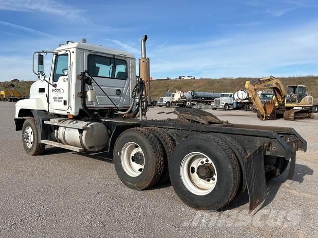 Mack CL733 Traktorske jedinice