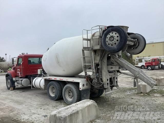 Mack CV513 Ostali kamioni