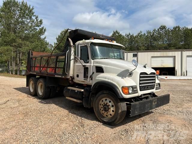 Mack CV700 Kiper kamioni