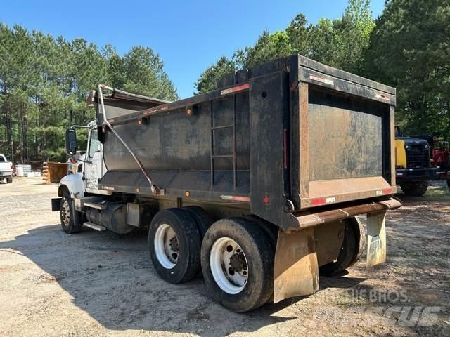 Mack CV700 Kiper kamioni