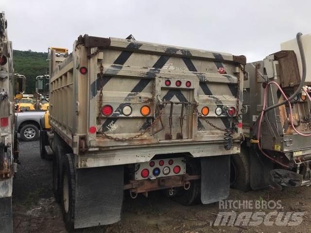 Mack CV700 Sniježne daske i  plugovi