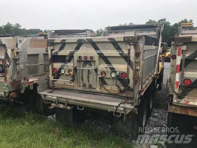 Mack CV700 Sniježne daske i  plugovi