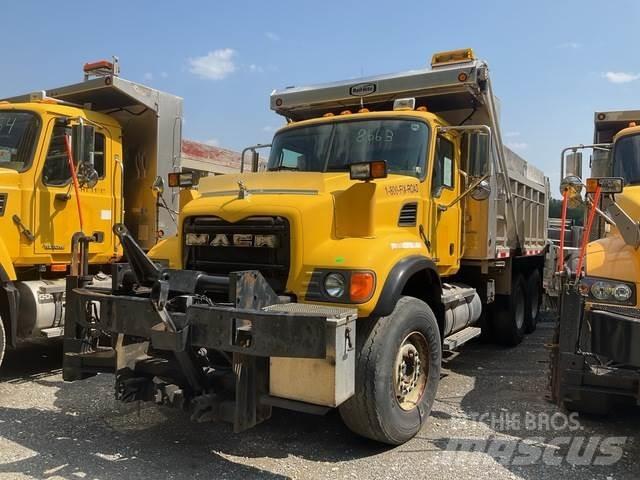 Mack CV700 Sniježne daske i  plugovi