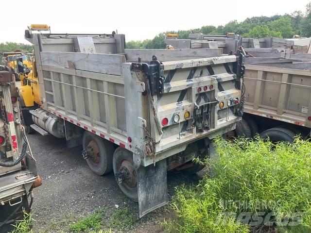 Mack CV700 Sniježne daske i  plugovi