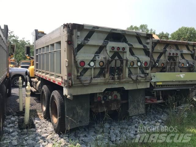 Mack CV700 Sniježne daske i  plugovi