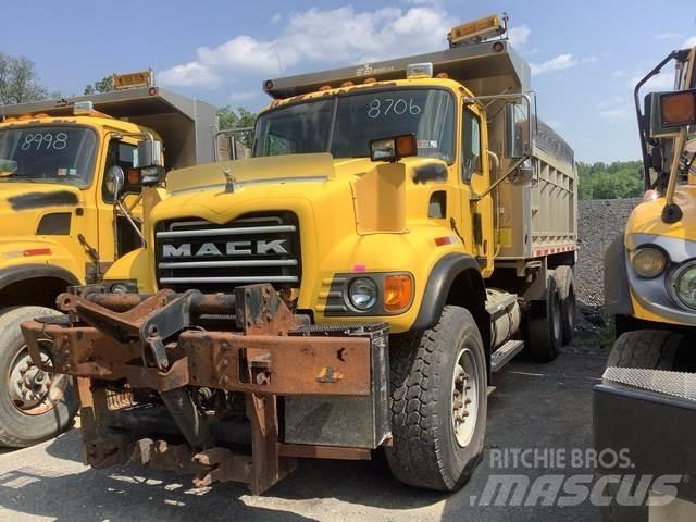 Mack CV700 Sniježne daske i  plugovi