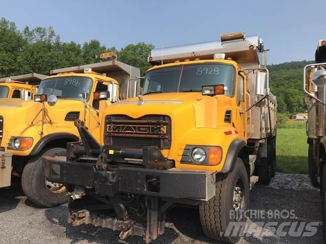 Mack CV700 Sniježne daske i  plugovi