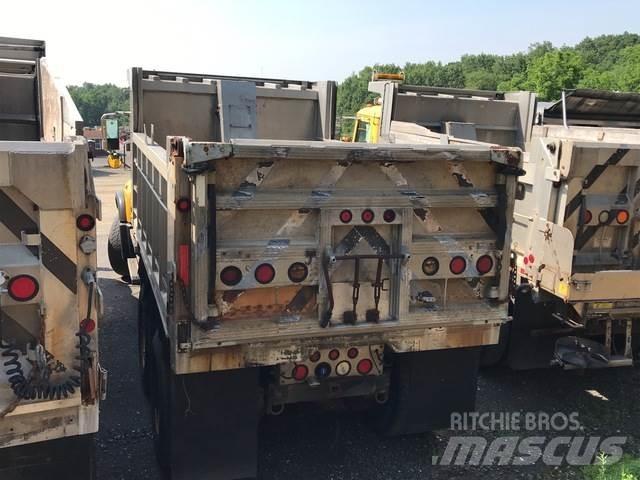 Mack CV700 Sniježne daske i  plugovi