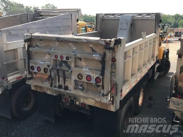 Mack CV700 Sniježne daske i  plugovi