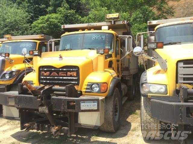 Mack CV700 Sniježne daske i  plugovi