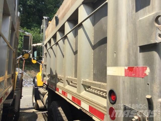 Mack CV700 Sniježne daske i  plugovi