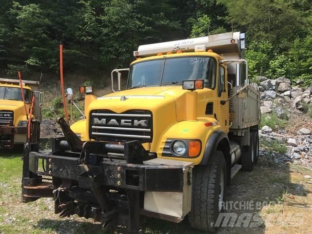 Mack CV700 Sniježne daske i  plugovi