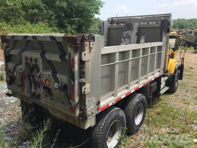Mack CV700 Sniježne daske i  plugovi