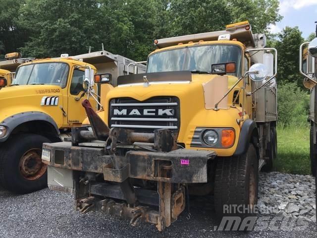 Mack CV700 Sniježne daske i  plugovi