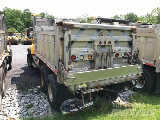 Mack CV700 Sniježne daske i  plugovi