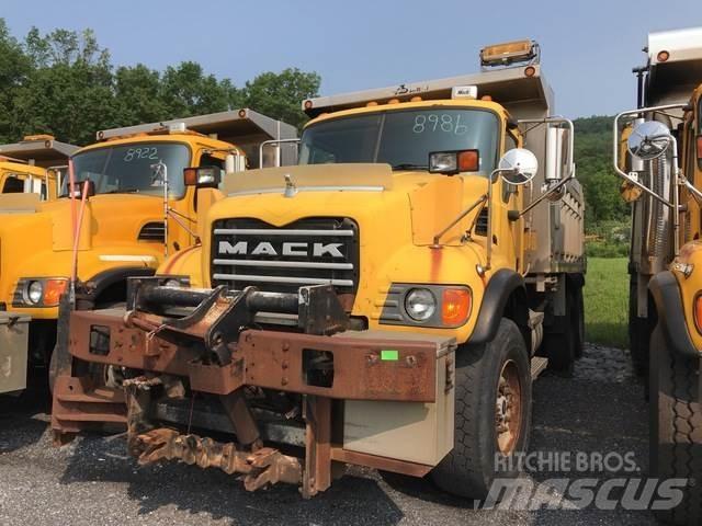 Mack CV700 Sniježne daske i  plugovi