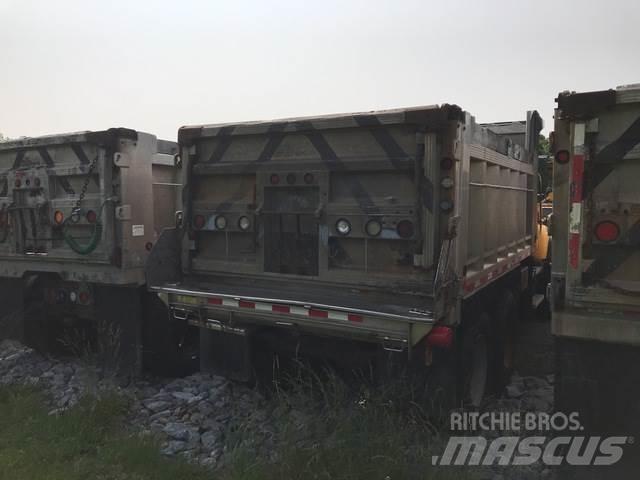 Mack CV700 Sniježne daske i  plugovi