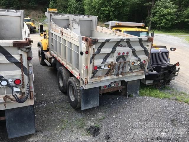 Mack CV700 Sniježne daske i  plugovi