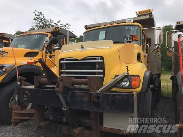 Mack CV700 Sniježne daske i  plugovi