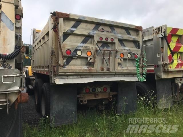 Mack CV700 Sniježne daske i  plugovi