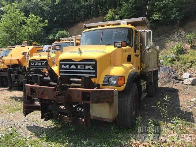 Mack CV700 Sniježne daske i  plugovi