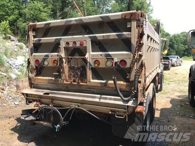 Mack CV700 Sniježne daske i  plugovi