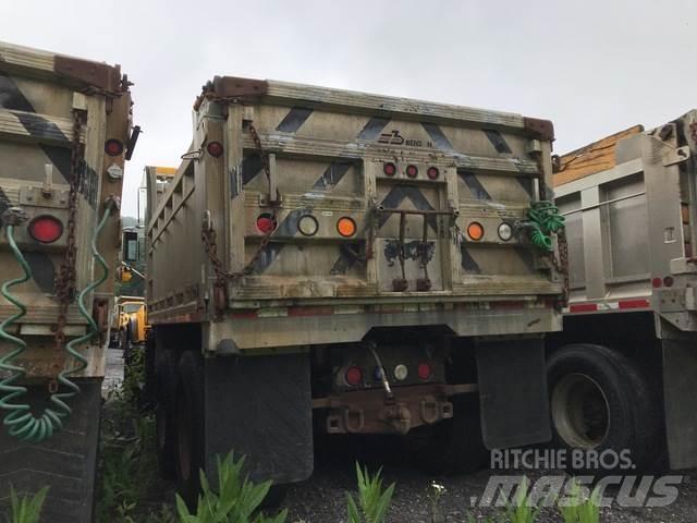 Mack CV700 Sniježne daske i  plugovi