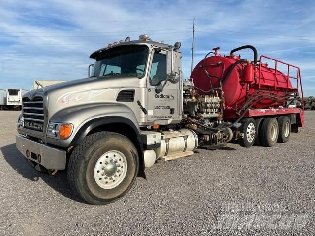 Mack CV713 Ostalo