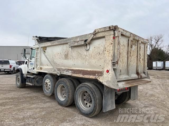 Mack CV713 Kiper kamioni