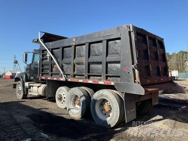 Mack CV713 Kiper kamioni