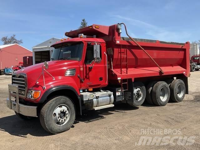 Mack CV713 Kiper kamioni