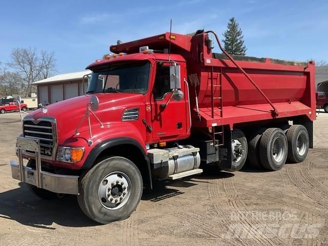 Mack CV713 Kiper kamioni
