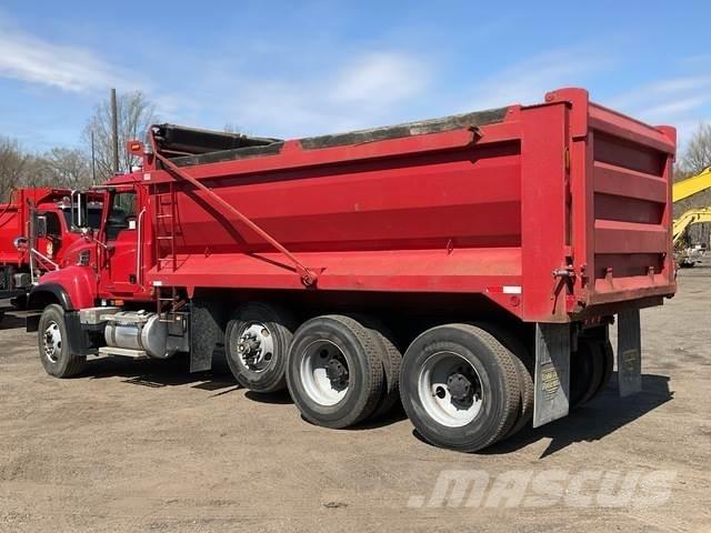 Mack CV713 Kiper kamioni