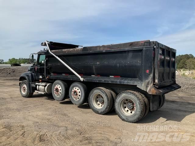 Mack CV713 Kiper kamioni