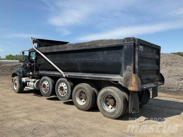 Mack CV713 Kiper kamioni