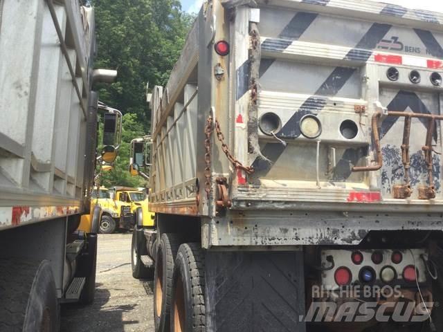 Mack CV713 Posipači soli i pijeska
