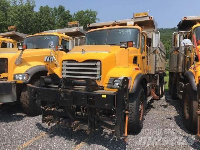 Mack CV713 Sniježne daske i  plugovi