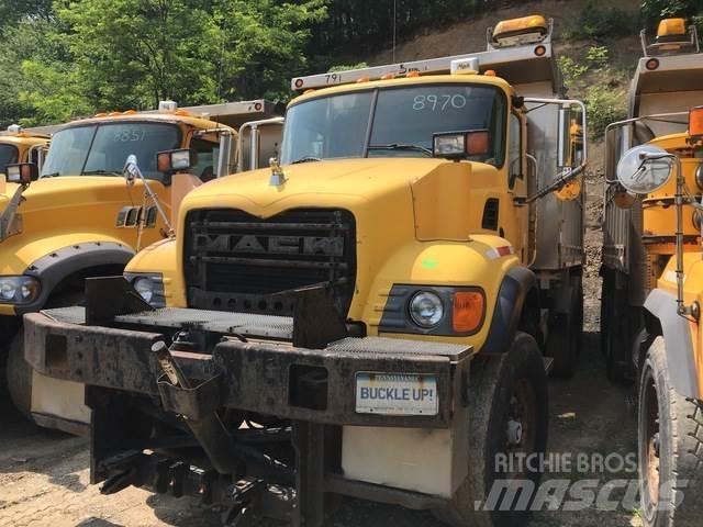 Mack CV713 Sniježne daske i  plugovi