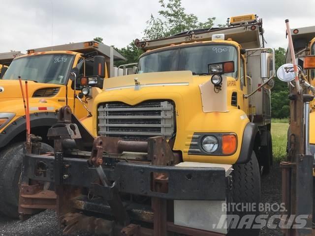 Mack CV713 Kiper kamioni