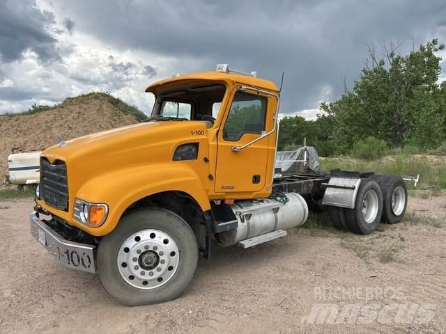 Mack CV713 Traktorske jedinice
