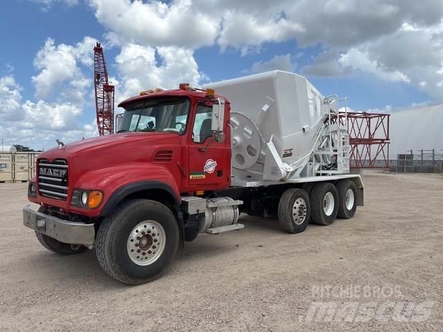 Mack CV713 Ostali kamioni
