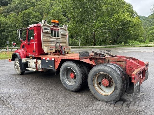 Mack CV713 Traktorske jedinice