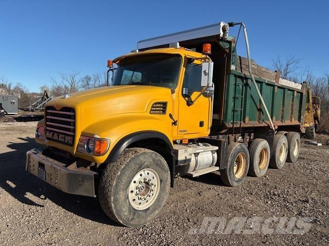 Mack CV713 Kiper kamioni